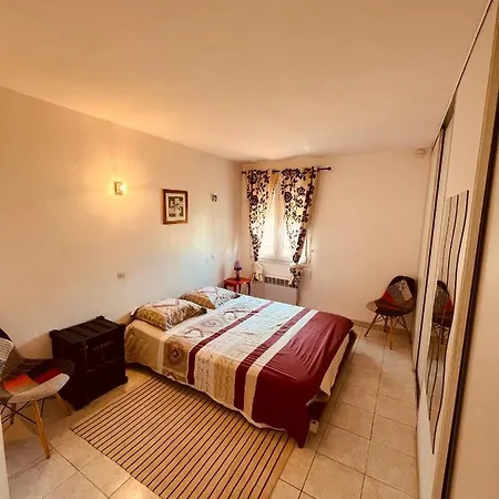 Au Charme Shakespearien De Appartement *